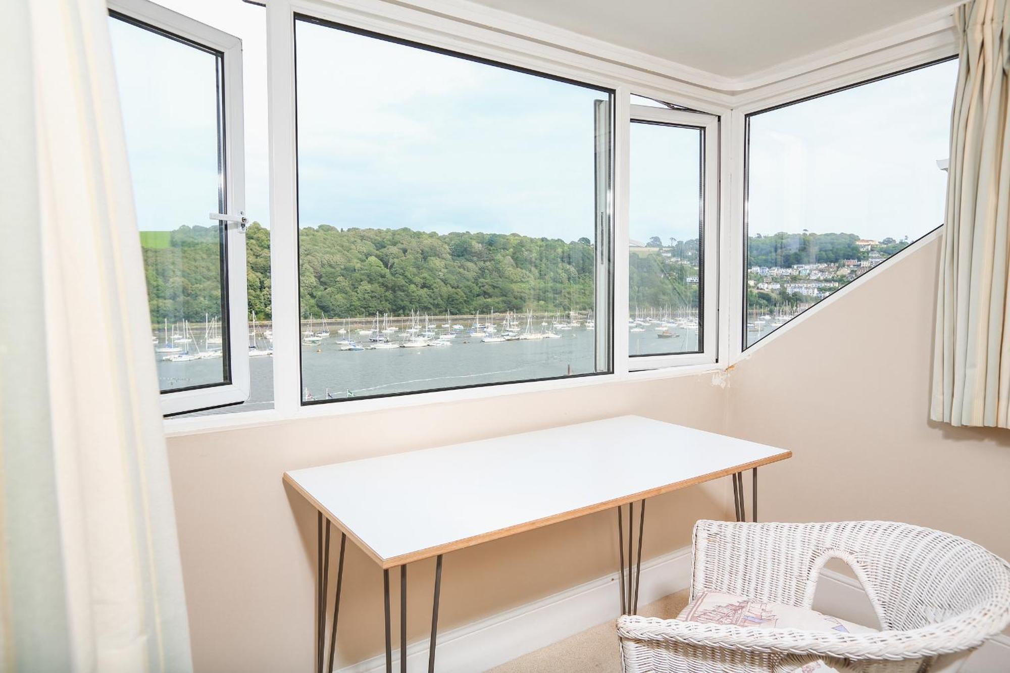 Vila Middle Watch Dartmouth Exteriér fotografie